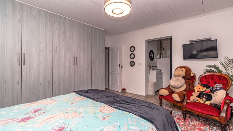 2 Bedroom Property for Sale in King George Park Western Cape